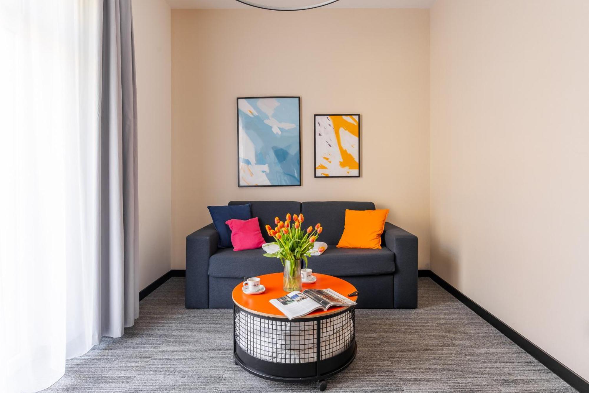 Ind.U Apartamenty Kołobrzeg Exteriör bild